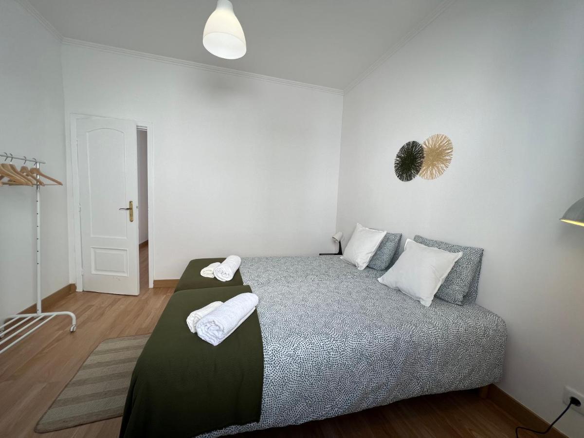 Apartment Xl & Xl Costa da Caparica