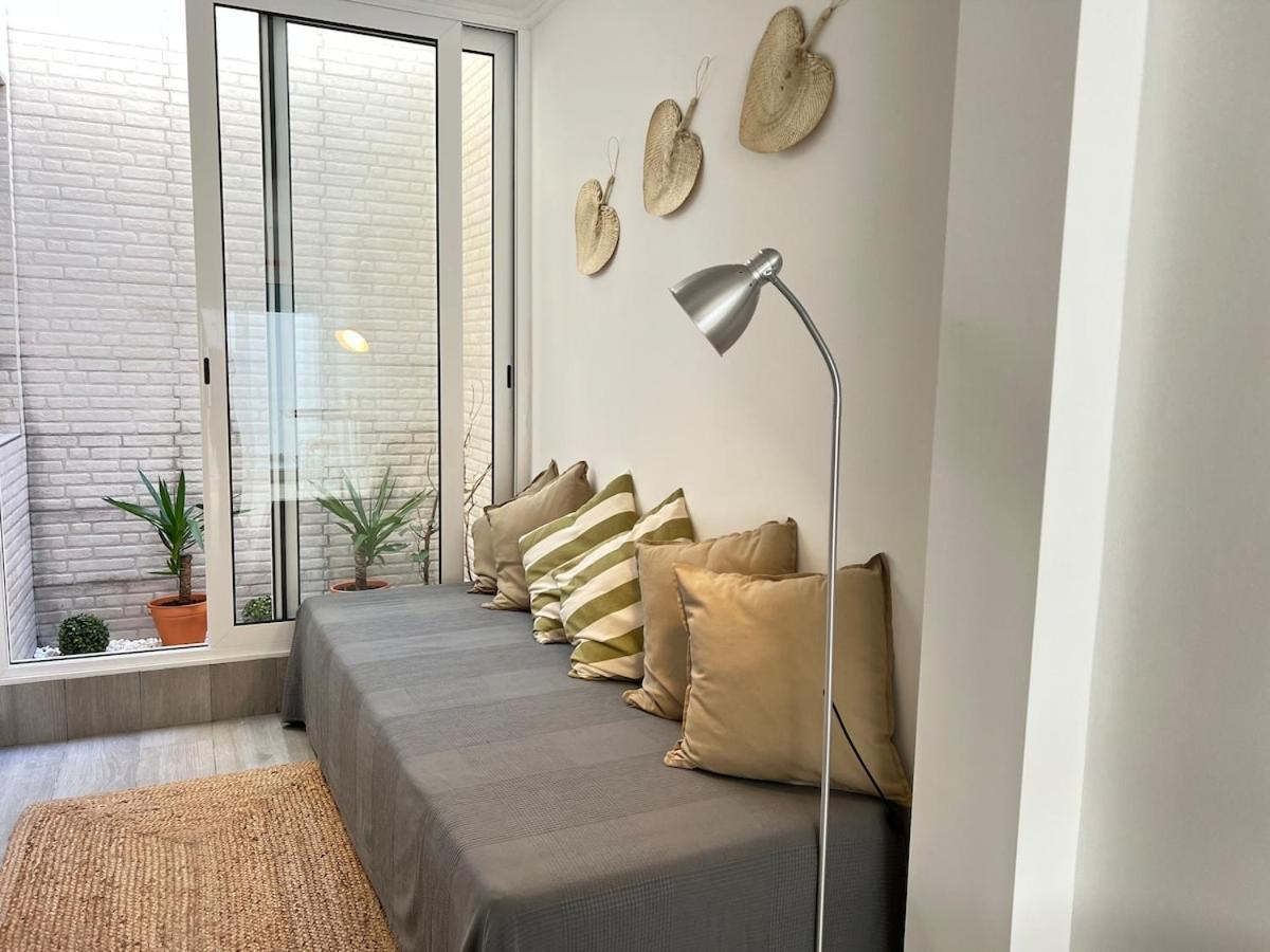 Xl & Xl Apartment